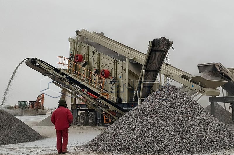 Installation mobile de concassage et de criblage pour basalte
