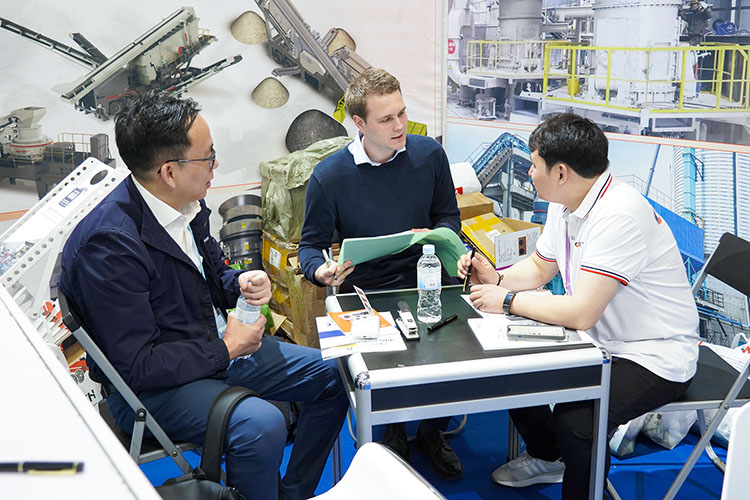 Compte-rendu en direct de la Foire de Canton - Le dialogue technique crée de la valeur